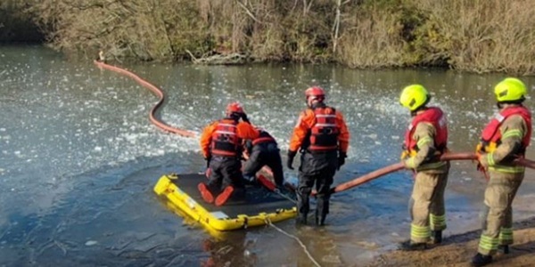 Fire brigade warns of ice danger 422_fire 1.jpg